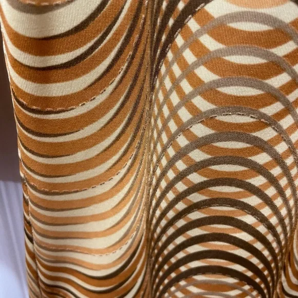 Retro/ Funky Style Top - Picture 4 of 4